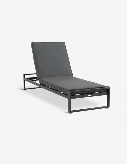 Chaise longue de luxe avec coussins – Confortable & résistante aux intempéries